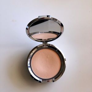 CHANTECAILLE Compact Makeup Powder Petal